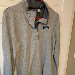 L.L Bean top